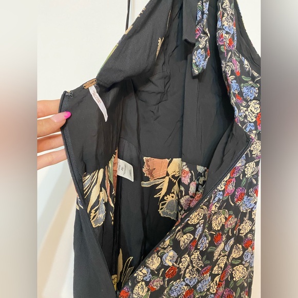 FREE PEOPLE Floral Halter Neck Jumpsuit Size 2 - Picture 6 of 12